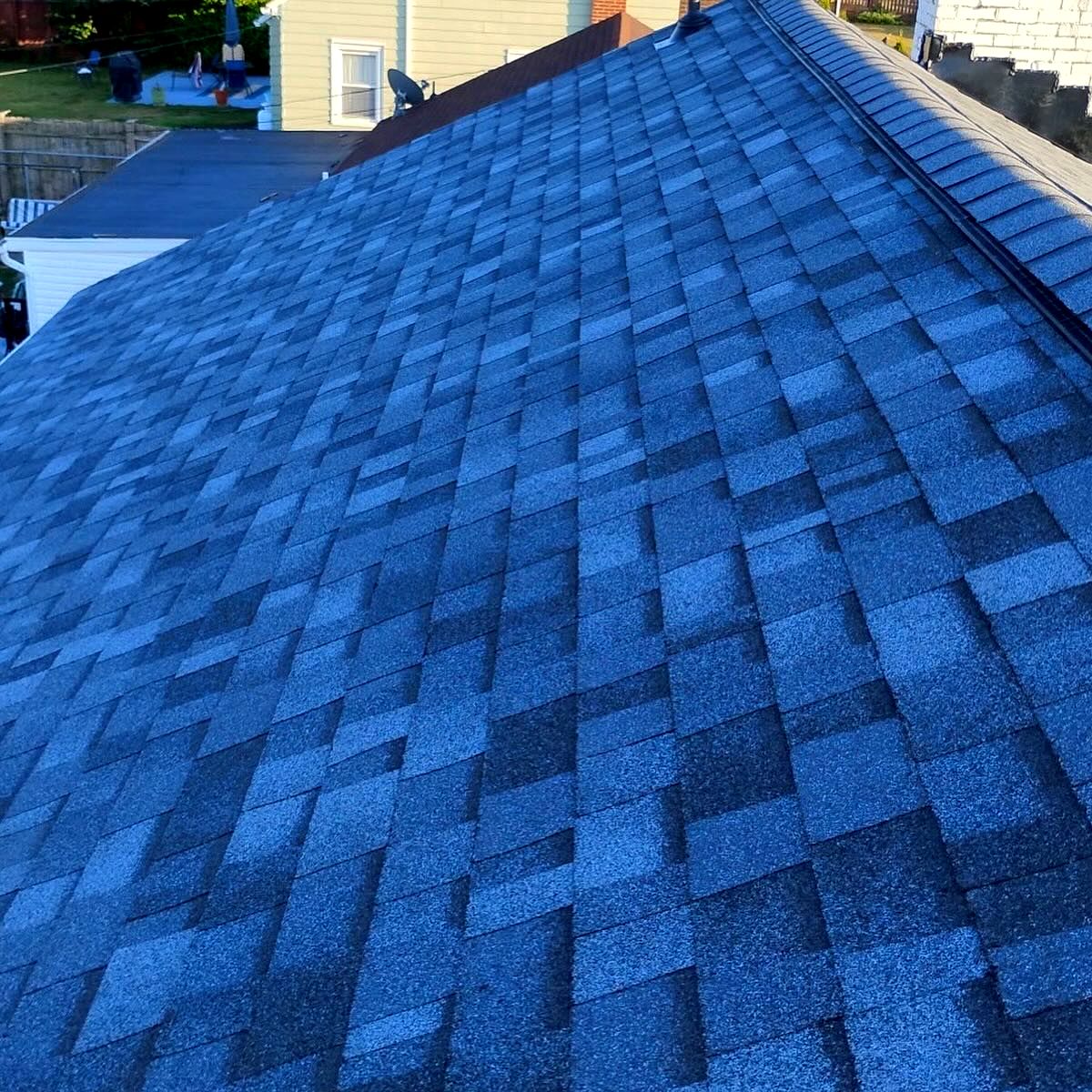 Blue-gray architectural shingle field
